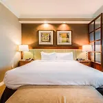 Signature Suites By Voyargo Deluxe Studio Mountain View 32Nd Fl