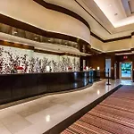 Signature Suites By Voyargo Deluxe Studio Mountain View 32Nd Fl